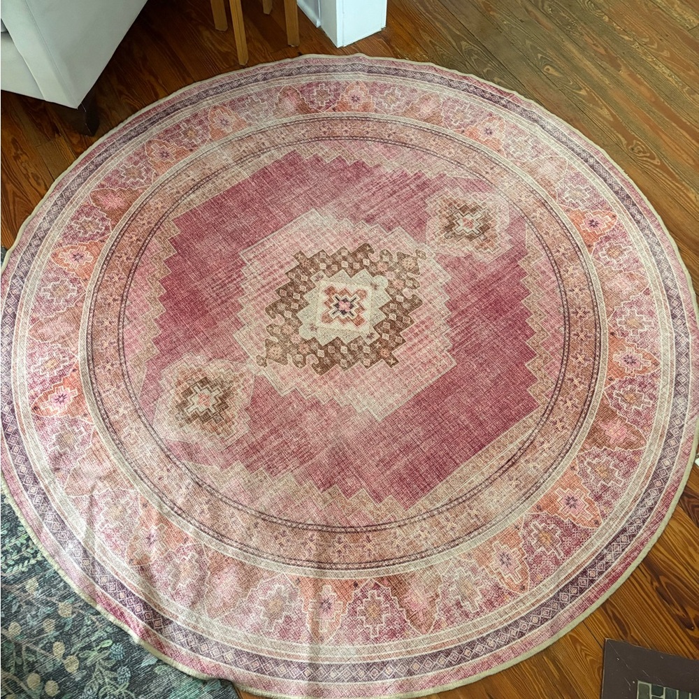 Ruggable Round 6’ Pink and Cream Area Rug Cover